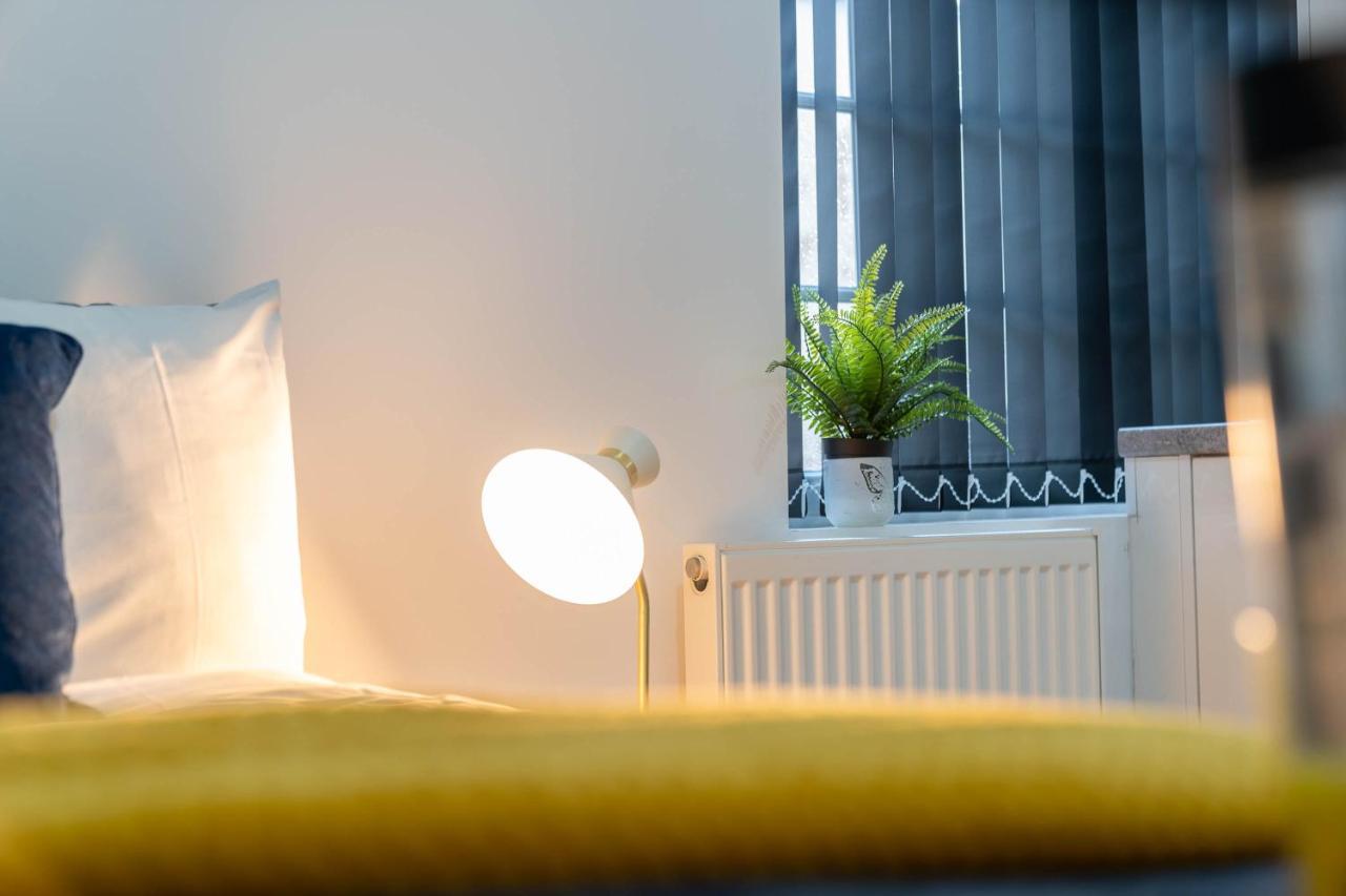 버밍엄 Comfy, Modern Studio With Netflix 아파트 외부 사진
